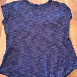 Lululemon tee shirt